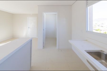 Apartamento à venda com 70m², 2 quartos e 2 vagasCozinha