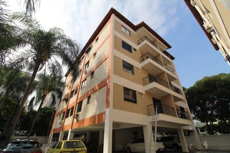 Apartamento à venda com 61m², 2 quartos e 1 vagaFachada do bloco