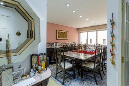 Sala de apartamento à venda com 3 quartos, 107m² em Itaim Bibi, São Paulo