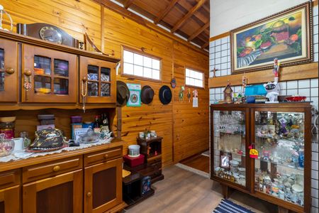 Casa à venda com 300m², 2 quartos e 1 vaga Casa à venda com 300m², 2 quartos e 1 vagaCozinha