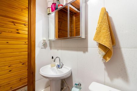 Casa à venda com 300m², 2 quartos e 1 vaga Casa à venda com 300m², 2 quartos e 1 vagaBanheiro 2