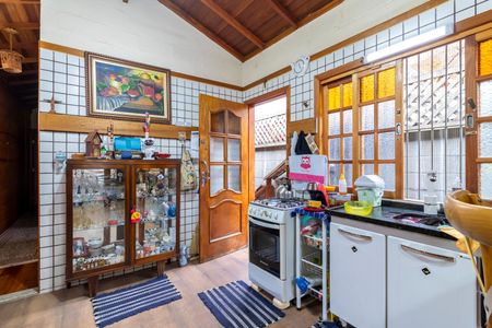 Casa à venda com 300m², 2 quartos e 1 vaga Casa à venda com 300m², 2 quartos e 1 vagaCozinha