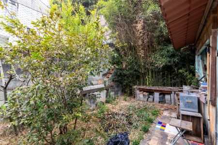 Casa à venda com 300m², 2 quartos e 1 vaga Casa à venda com 300m², 2 quartos e 1 vagaQuintal