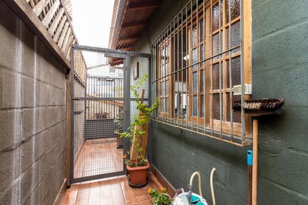 Casa à venda com 300m², 2 quartos e 1 vaga Casa à venda com 300m², 2 quartos e 1 vagaCorredor Lateral