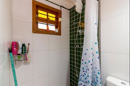 Casa à venda com 300m², 2 quartos e 1 vaga Casa à venda com 300m², 2 quartos e 1 vagaBanheiro da Suíte