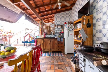 Casa à venda com 300m², 2 quartos e 1 vaga Casa à venda com 300m², 2 quartos e 1 vagaÁrea de Lazer