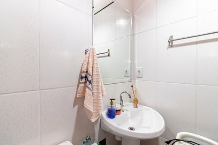 Casa à venda com 300m², 2 quartos e 1 vaga Casa à venda com 300m², 2 quartos e 1 vagaBanheiro da Suíte