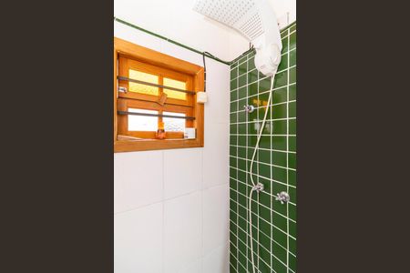 Casa à venda com 300m², 2 quartos e 1 vaga Casa à venda com 300m², 2 quartos e 1 vagaBanheiro da Suíte