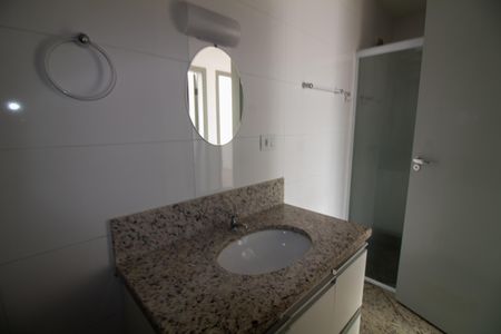 Apartamento para alugar com 68m², 2 quartos e 1 vagaBanheiro