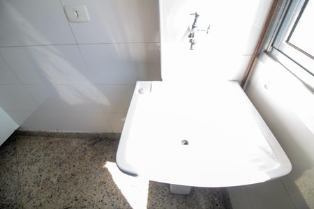 Apartamento para alugar com 68m², 2 quartos e 1 vagaÁrea de Serviço