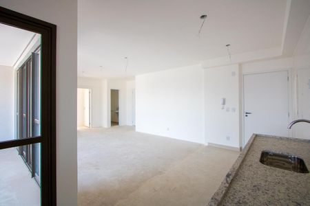 Apartamento à venda com 117m², 3 quartos e 2 vagas Apartamento à venda com 117m², 3 quartos e 2 vagasCozinha