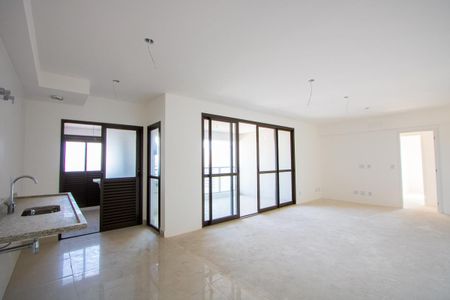 Apartamento à venda com 117m², 3 quartos e 2 vagas Apartamento à venda com 117m², 3 quartos e 2 vagasCozinha