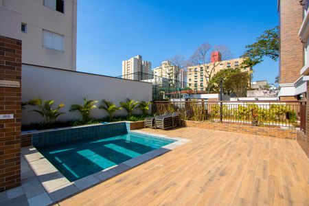 Apartamento à venda com 117m², 3 quartos e 2 vagas Apartamento à venda com 117m², 3 quartos e 2 vagasÁrea comum - Piscina