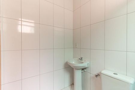 Banheiro de kitnet/studio para alugar com 1 quarto, 32m² em República, São Paulo