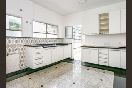 Apartamento à venda com 228m², 3 quartos e 1 vaga Apartamento à venda com 228m², 3 quartos e 1 vagaFoto 24