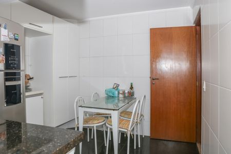 Apartamento para alugar com 170m², 4 quartos e 3 vagasCozinha