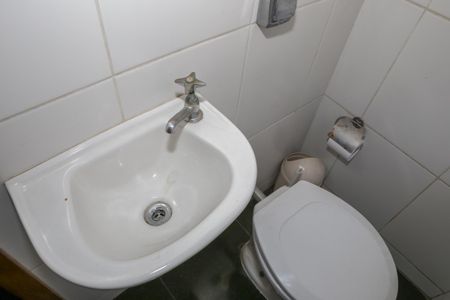 Apartamento para alugar com 170m², 4 quartos e 3 vagasBanheiro de Serviço