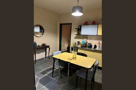 Casa à venda com 85m², 2 quartos e sem vaga