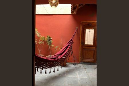 Casa à venda com 85m², 2 quartos e sem vaga