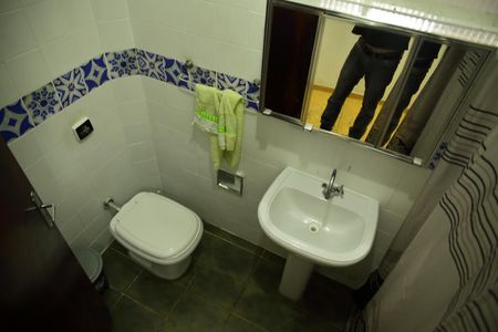 Casa à venda com 140m², 3 quartos e 2 vagasBanheiro