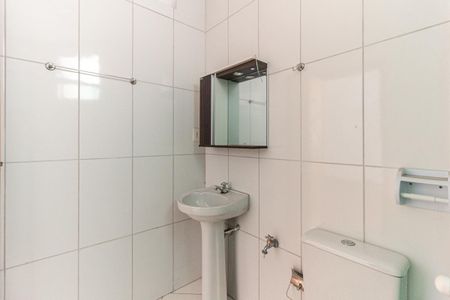 Banheiro Social de kitnet/studio para alugar com 1 quarto, 31m² em República, São Paulo