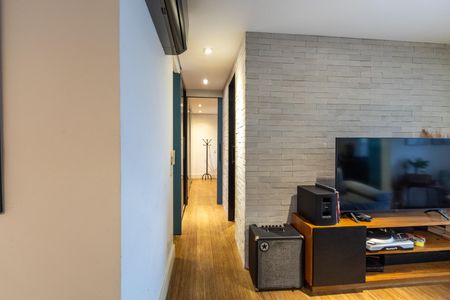 Apartamento à venda com 80m², 2 quartos e 1 vaga Apartamento à venda com 80m², 2 quartos e 1 vagaCorredor