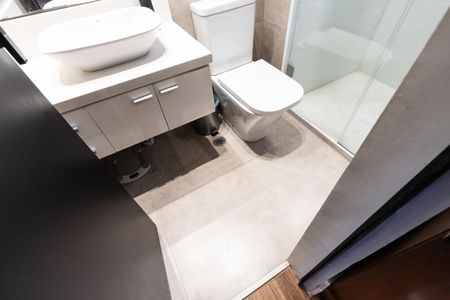 Apartamento à venda com 80m², 2 quartos e 1 vaga Apartamento à venda com 80m², 2 quartos e 1 vagaBanheiro da Suíte