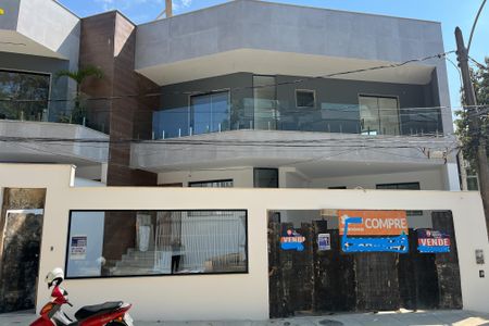 Casa para alugar com 346m², 3 quartos e 2 vagasFachada