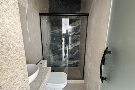 Casa para alugar com 346m², 3 quartos e 2 vagasBanheiro de Serviço