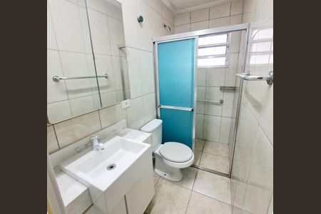 Banheiro de casa para alugar com 1 quarto, 50m² em Bela Vista, Osasco