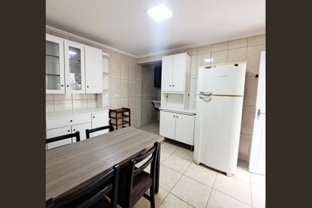 Cozinha de casa para alugar com 1 quarto, 50m² em Bela Vista, Osasco