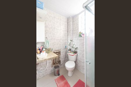 Apartamento para alugar com 75m², 2 quartos e sem vagaBanheiro