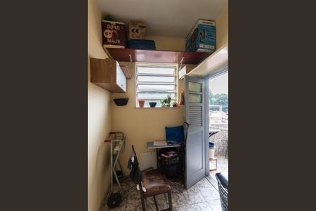 Apartamento para alugar com 75m², 2 quartos e sem vagaQuarto de Serviço