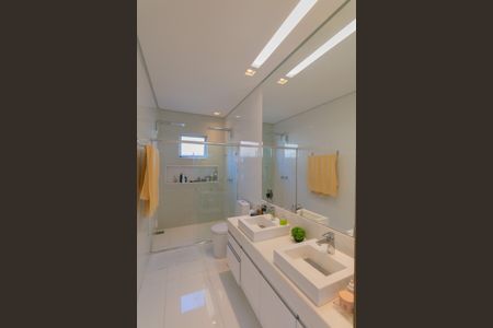 Casa à venda com 380m², 4 quartos e 4 vagasBanheiro Suíte