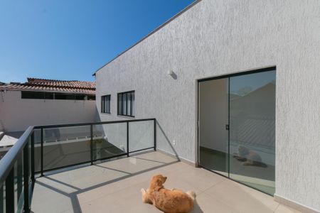 Casa à venda com 380m², 4 quartos e 4 vagasSacada Suíte