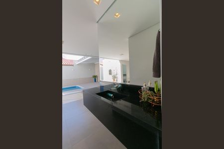 Casa à venda com 380m², 4 quartos e 4 vagasÁrea de Serviço