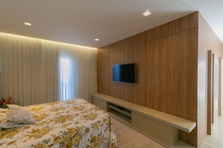 Casa à venda com 380m², 4 quartos e 4 vagasSuíte