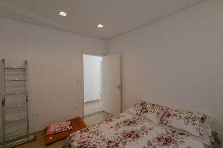 Casa à venda com 380m², 4 quartos e 4 vagasQuarto 2