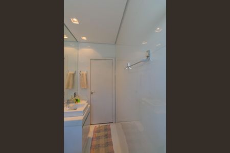 Casa à venda com 380m², 4 quartos e 4 vagasBanheiro 1