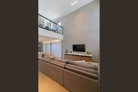 Casa à venda com 380m², 4 quartos e 4 vagasSala