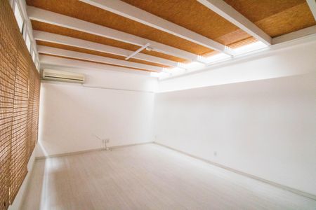 Sala de casa à venda com 3 quartos, 147m² em Campo Belo, São Paulo