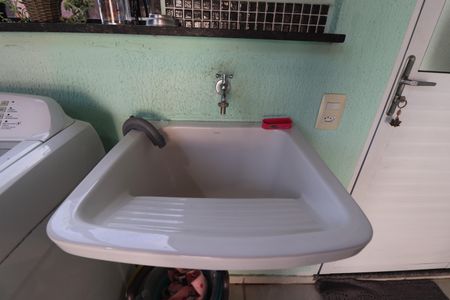 Apartamento à venda com 78m², 2 quartos e 1 vagaÁrea de Serviço