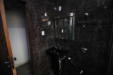 Casa à venda com 450m², 4 quartos e 6 vagasBanhero da Suíte