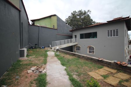 Casa à venda com 450m², 4 quartos e 6 vagasQuintal