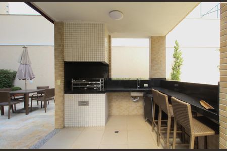 Apartamento à venda com 190m², 2 quartos e 3 vagas Apartamento à venda com 190m², 2 quartos e 3 vagasÁrea comum - Churrasqueira