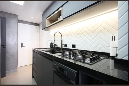 Apartamento à venda com 190m², 2 quartos e 3 vagas Apartamento à venda com 190m², 2 quartos e 3 vagasCozinha