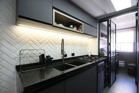 Apartamento à venda com 190m², 2 quartos e 3 vagas Apartamento à venda com 190m², 2 quartos e 3 vagasCozinha