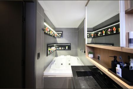 Apartamento à venda com 190m², 2 quartos e 3 vagas Apartamento à venda com 190m², 2 quartos e 3 vagasBanheiro suíte 2