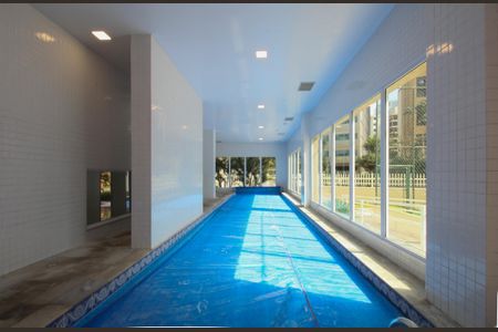 Apartamento à venda com 190m², 2 quartos e 3 vagas Apartamento à venda com 190m², 2 quartos e 3 vagasPiscina Coberta