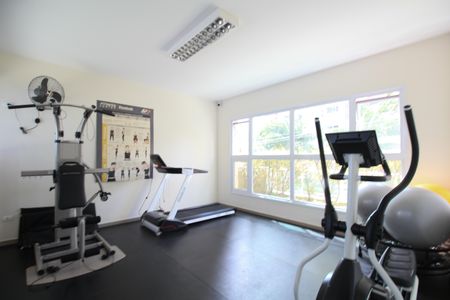 Apartamento à venda com 190m², 2 quartos e 3 vagas Apartamento à venda com 190m², 2 quartos e 3 vagasÁrea comum - Academia